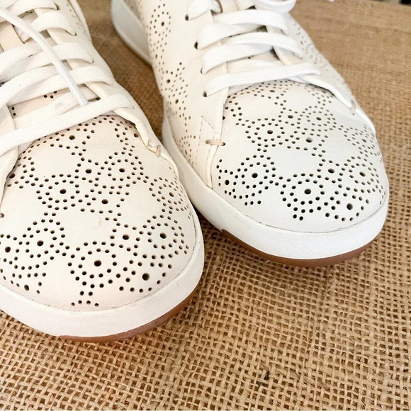 Cole Haan GrandPro White Perforated Sneaker Size 10 Women’s - Picture 9 of 14